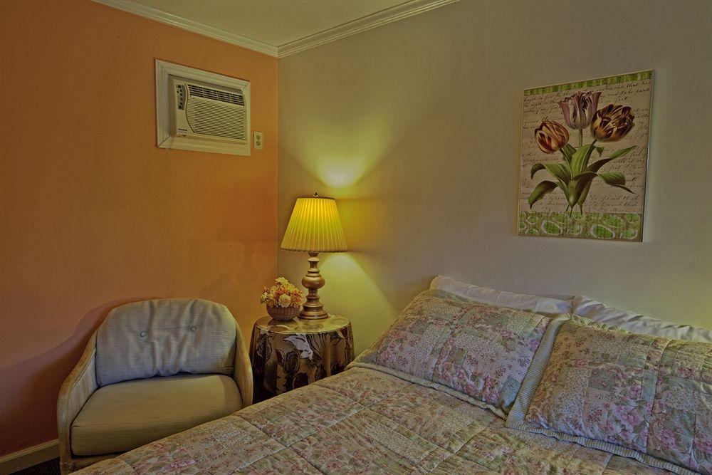 Shaftsbury Governor'S Rock Motel מראה חיצוני תמונה